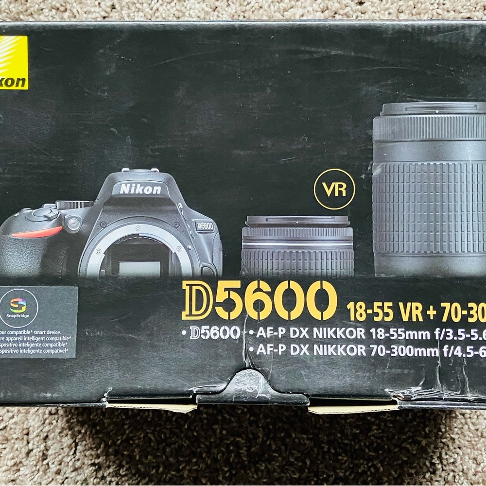 Nikon D5600 18-55 VR + 70-300, plus camera bag, 2 memory cards and cleaning kit.
